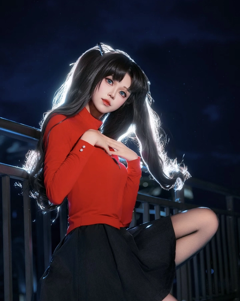 Ảnh Rin Tohsaka cosplay thần thái lạnh lùng đặc biệt