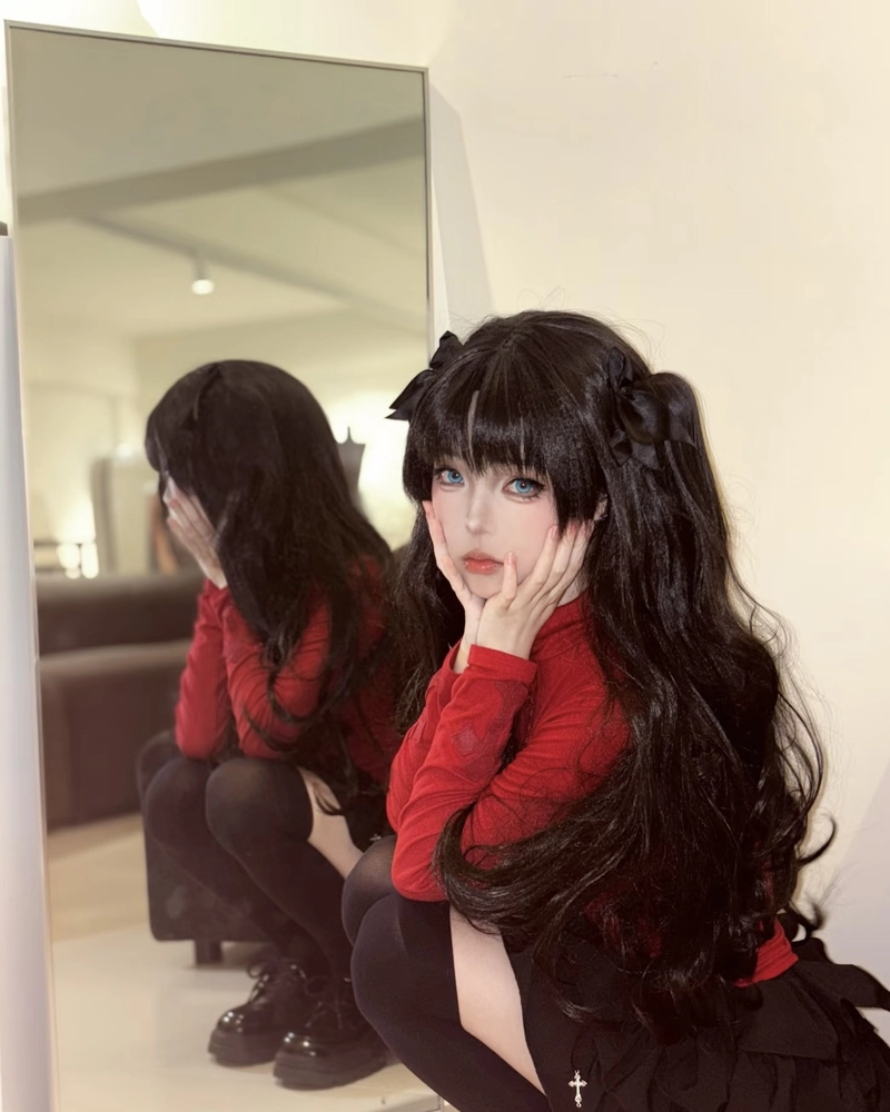 Ảnh Rin Tohsaka cosplay thần thái mạnh mẽ quyến rũ