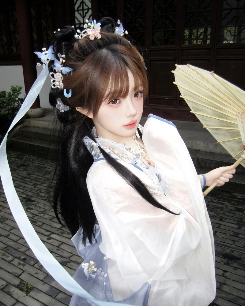 Ảnh cosplay cổ trang tạo hình mỹ nhân cổ điển
