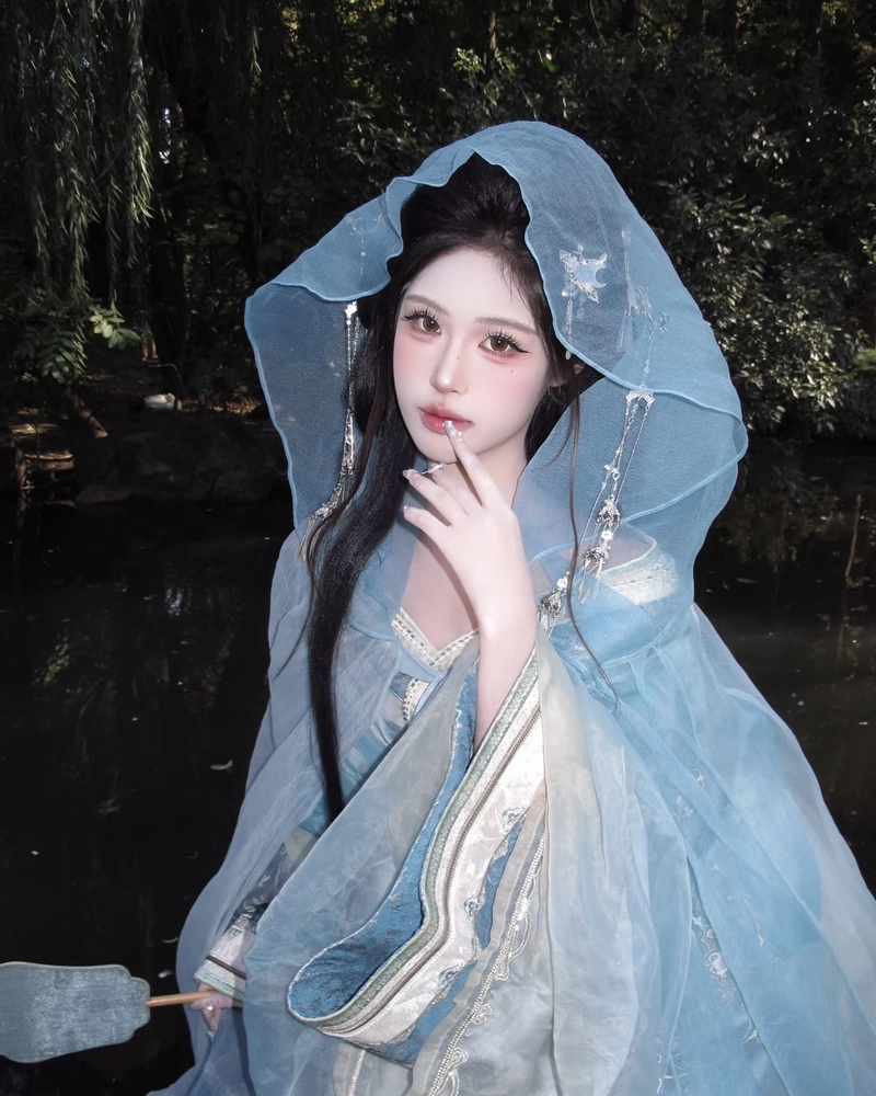 Cosplay cổ trang với trang phục truyền thống tinh tế