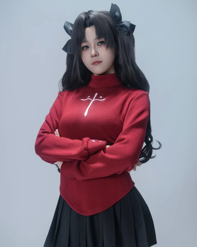 Hình Rin Tohsaka cosplay ánh nhìn tự tin đầy khí chất