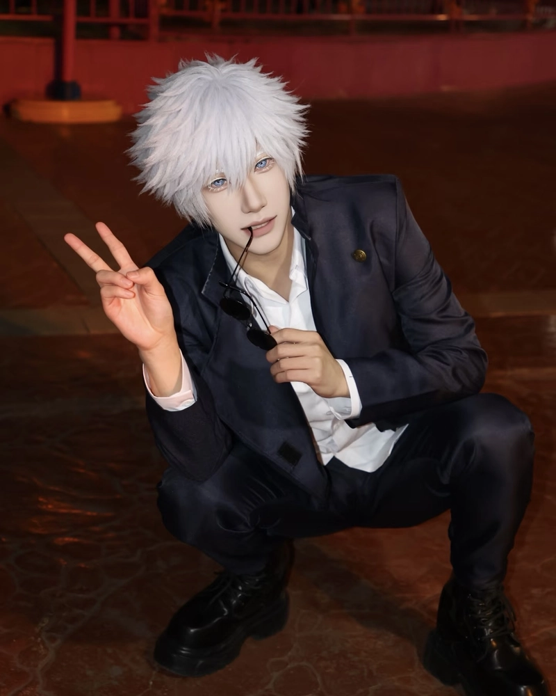 Hình cosplay Gojo ánh nhìn sâu ẩn chứa nội lực lớn
