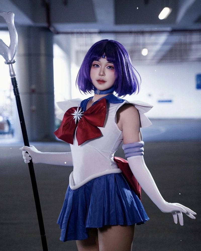 Hình cosplay Sailor Moon ánh nhìn rạng rỡ tươi sáng