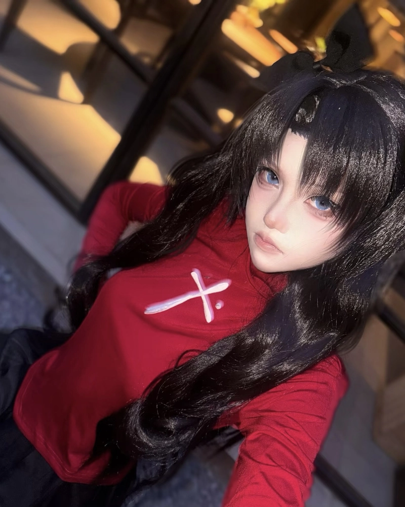 Rin Tohsaka cosplay phong cách anime nữ chính cá tính