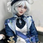 Ảnh Furina cosplay tạo hình Thủy Thần Fontaine nổi bật cuốn hút