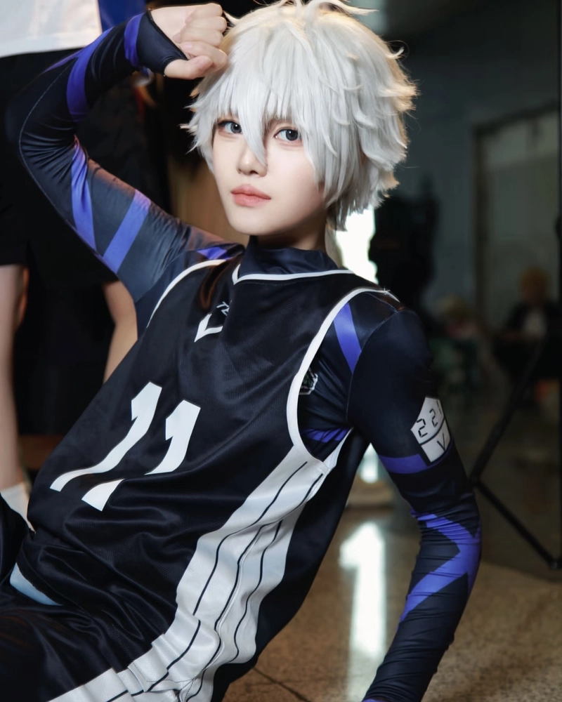 Ảnh Nagi cosplay phong cách cool ngầu cá tính