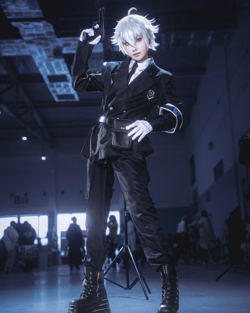 Ảnh Nagi cosplay trang phục đơn giản nhưng nổi bật