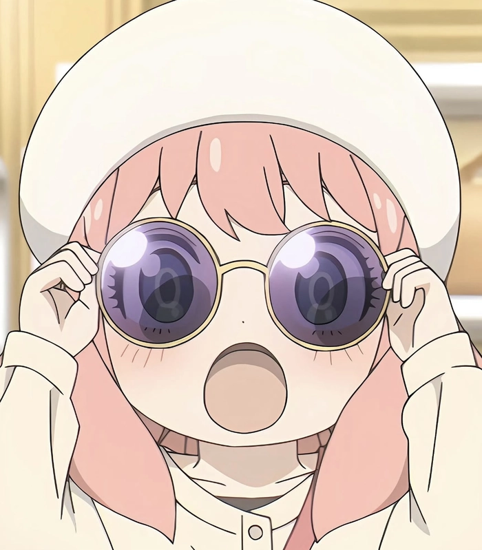 Ảnh anime anya với biểu cảm hài hước nhẹ