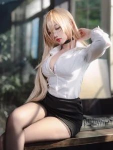 Ảnh đại diện gái xinh cosplay thể hiện nét đẹp tự tin cuốn hút
