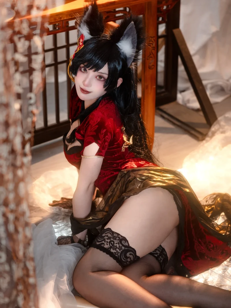 Ảnh gái xinh cosplay làn da sáng mịn phong cách gợi cảm nhẹ nhàng