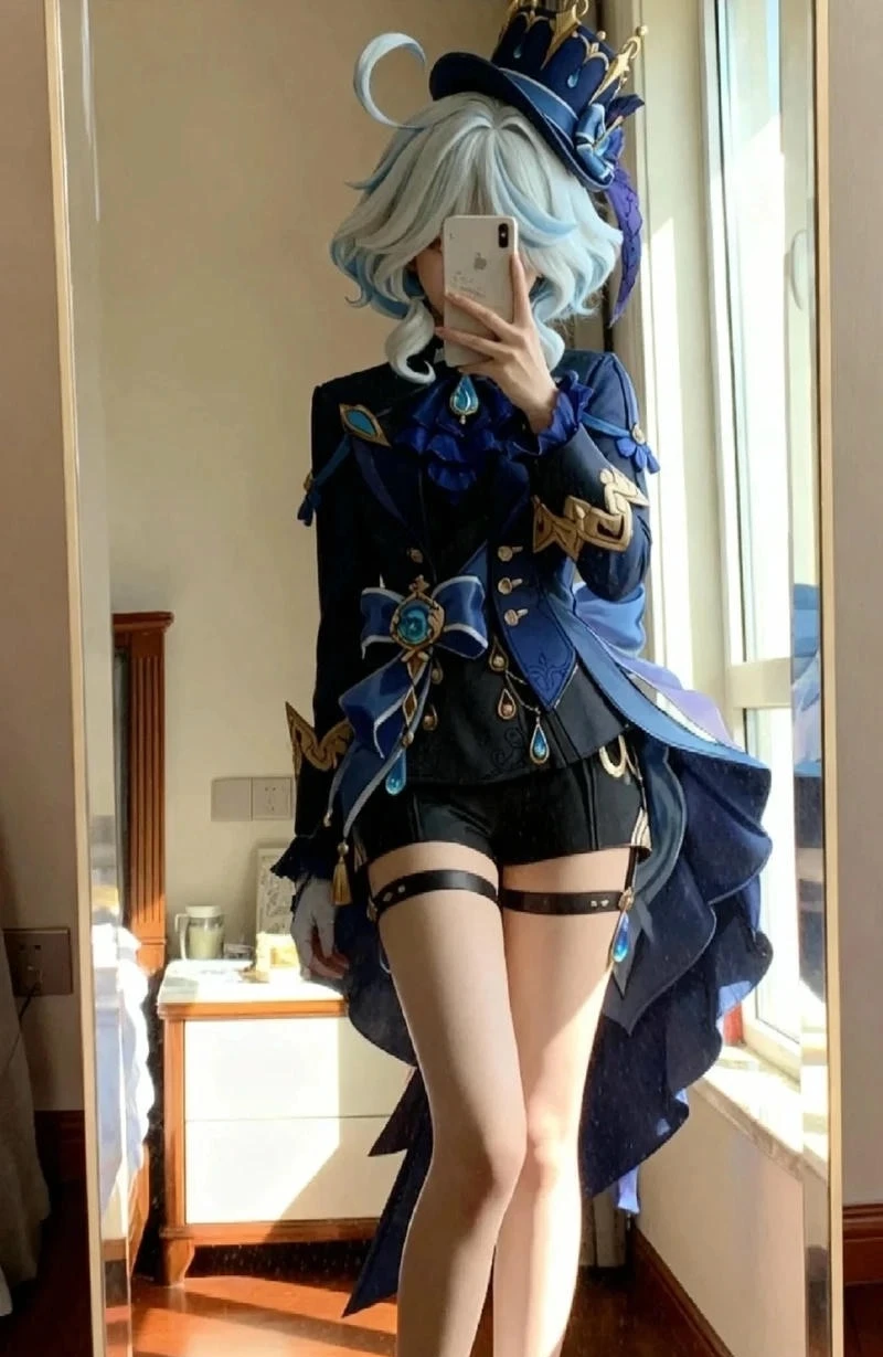 Cosplay Furina nhìn sắc sảo tạo điểm nhấn cho Furina cosplay