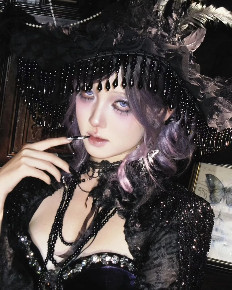 Cosplay phù thủy phong cách phù thủy cổ xưa huyền bí