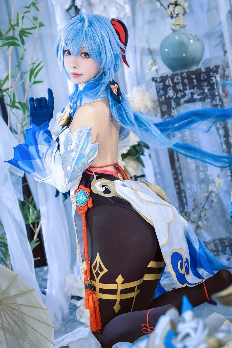 Ganyu cosplay vibe anime hiện đại nổi bật xu hướng