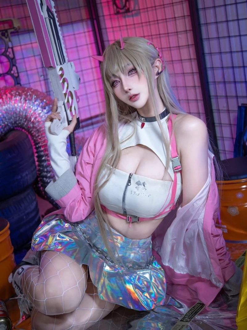 Hình ảnh gái xinh cosplay gương mặt xinh đẹp ánh nhìn thu hút