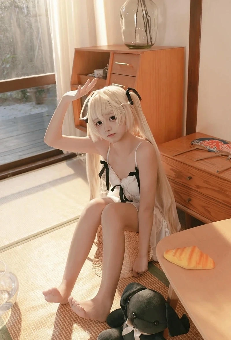 Hình nền cosplay mèo anime với thần thái đáng yêu nổi bật
