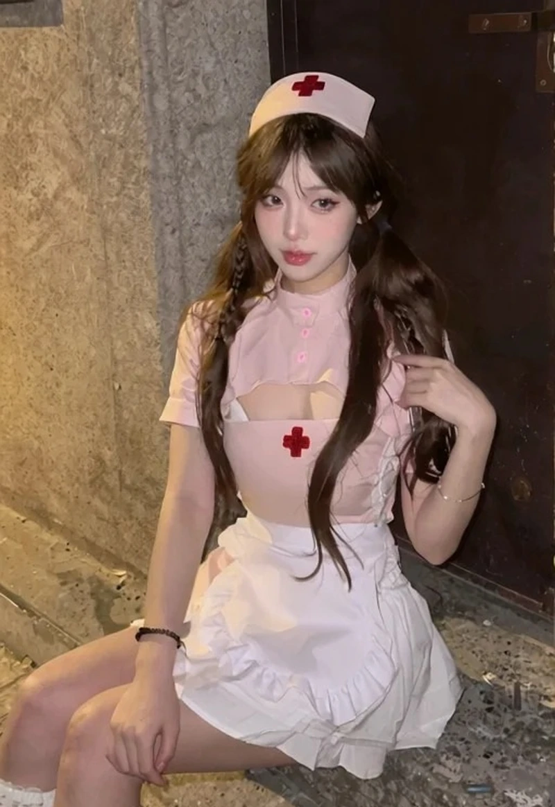Hình nền nữ cosplay y tá chất lượng cao dành cho điện thoại