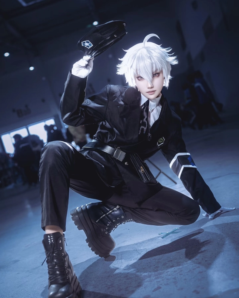 Nagi cosplay phong cách anime hiện đại cuốn hút
