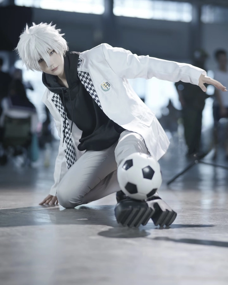 Nagi cosplay với tạo hình thể thao năng động