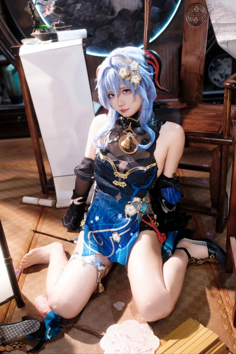 Trang phục siêu xinh thu hút ánh nhìn Ganyu cosplay