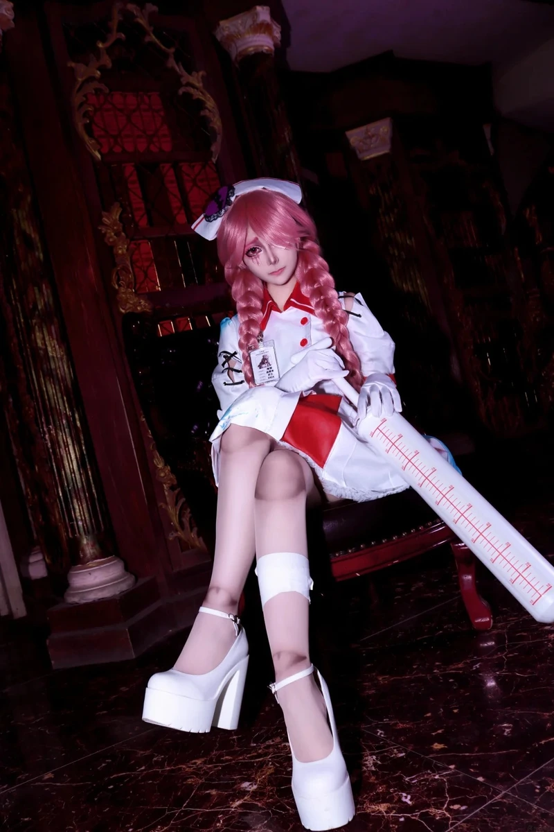 Visual nữ y tá anime phong cách fantasy đầy mê hoặc fan