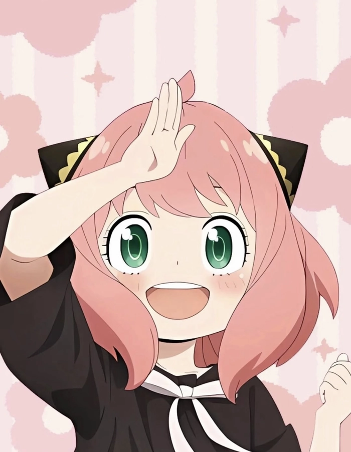 hình anime anya tạo dáng tự nhiên trong khung cảnh