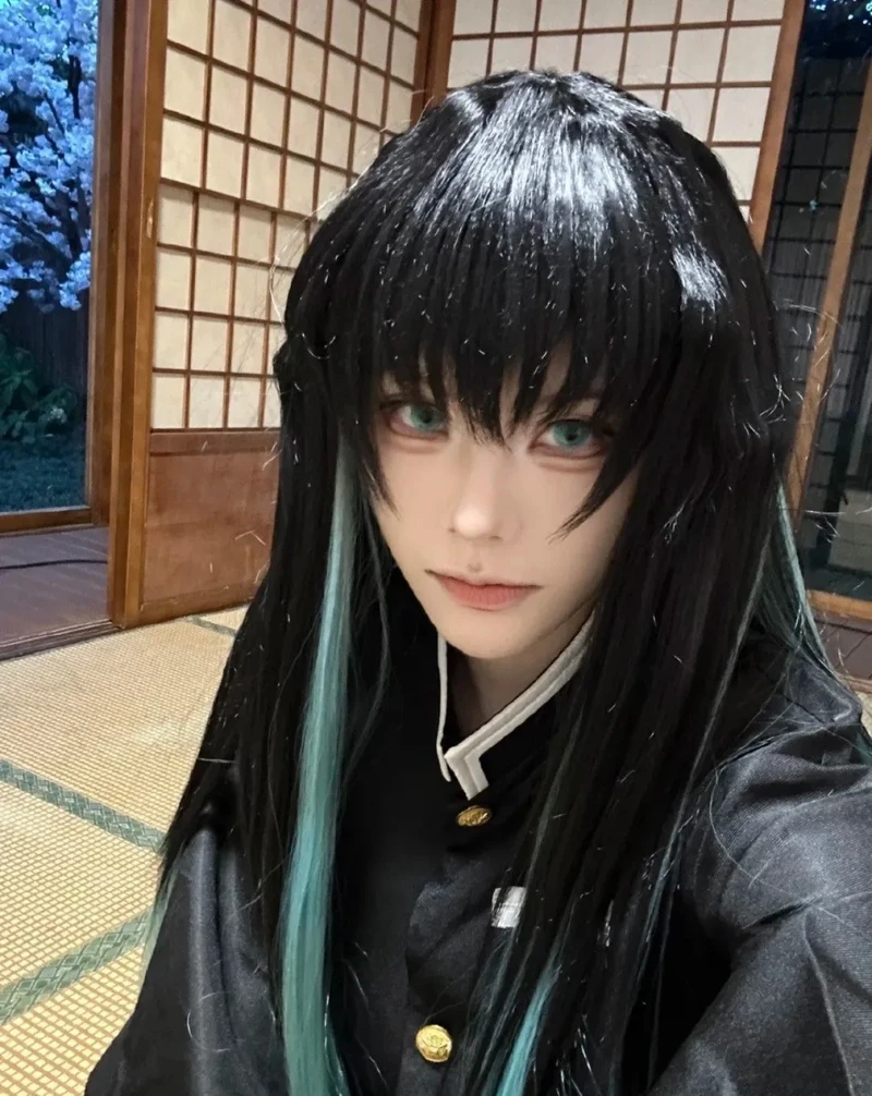 Ảnh Thanh Gươm Diệt Quỷ cùng Muichiro cosplay nổi bật