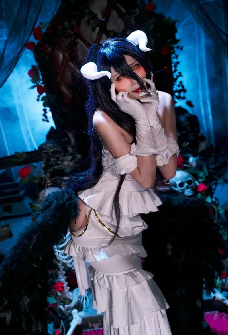 Ảnh anime fantasy đẹp dành cho fan albedo cosplay