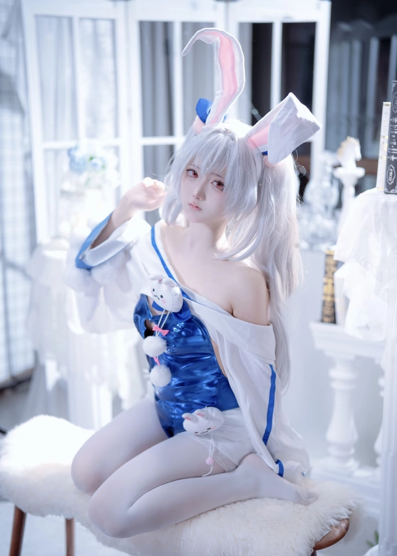 Ảnh gái xinh cosplay thỏ ánh mắt long lanh nổi bật
