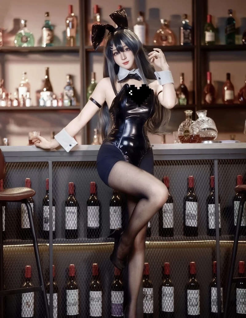 Ảnh gái xinh cosplay thỏ biểu cảm ngọt ngào đáng yêu