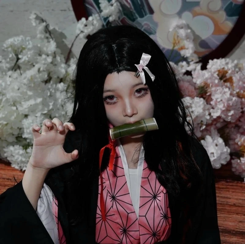 Ảnh người đẹp cosplay Nezuko với thần thái chuẩn nhân vật