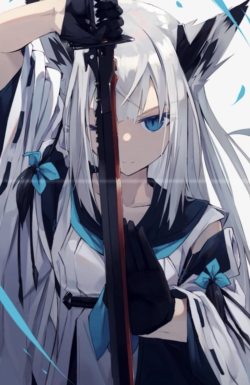 Anime girl tóc trắng vẻ ngoài mềm mại đầy nổi bật