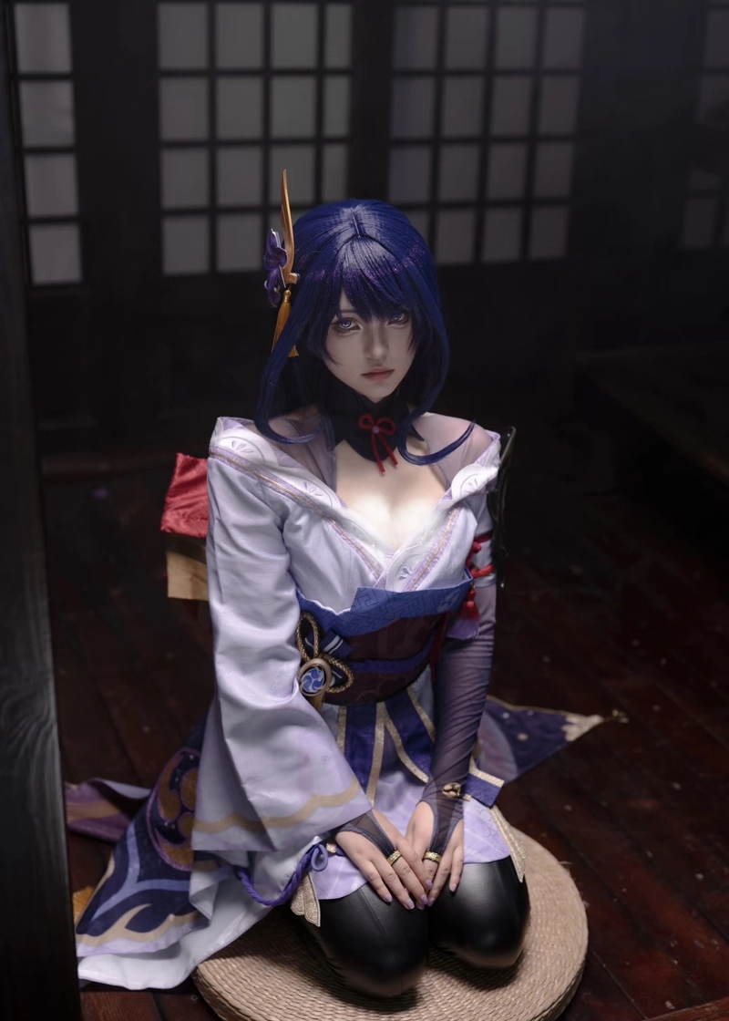 Bức hình Raiden cosplay với vẻ ngoài sắc nét ấn tượng