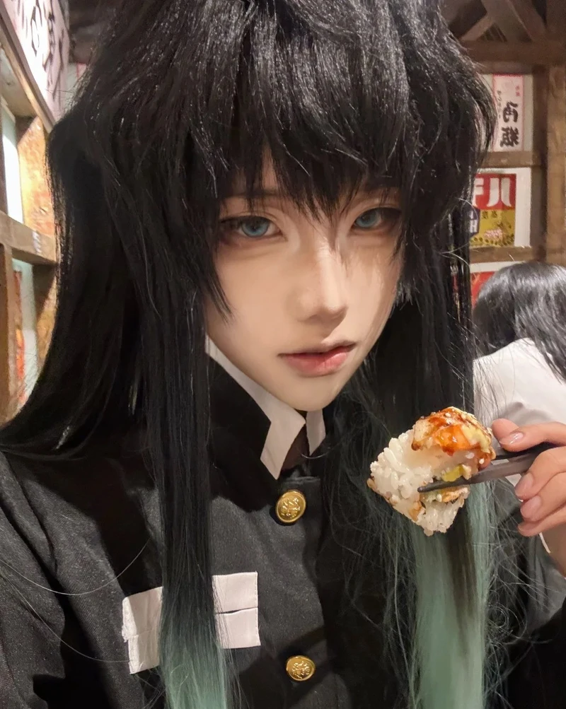 Chiêm ngưỡng tạo hình Hà Trụ chuẩn qua muichiro cosplay