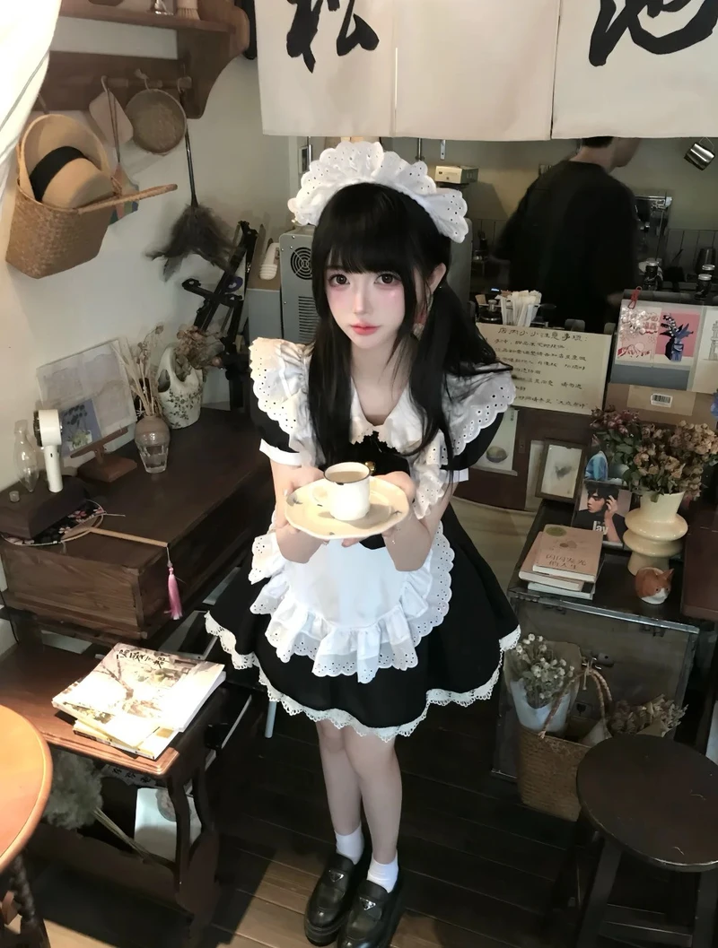 Chiêm ngưỡng tạo hình hầu gái qua maid cosplay