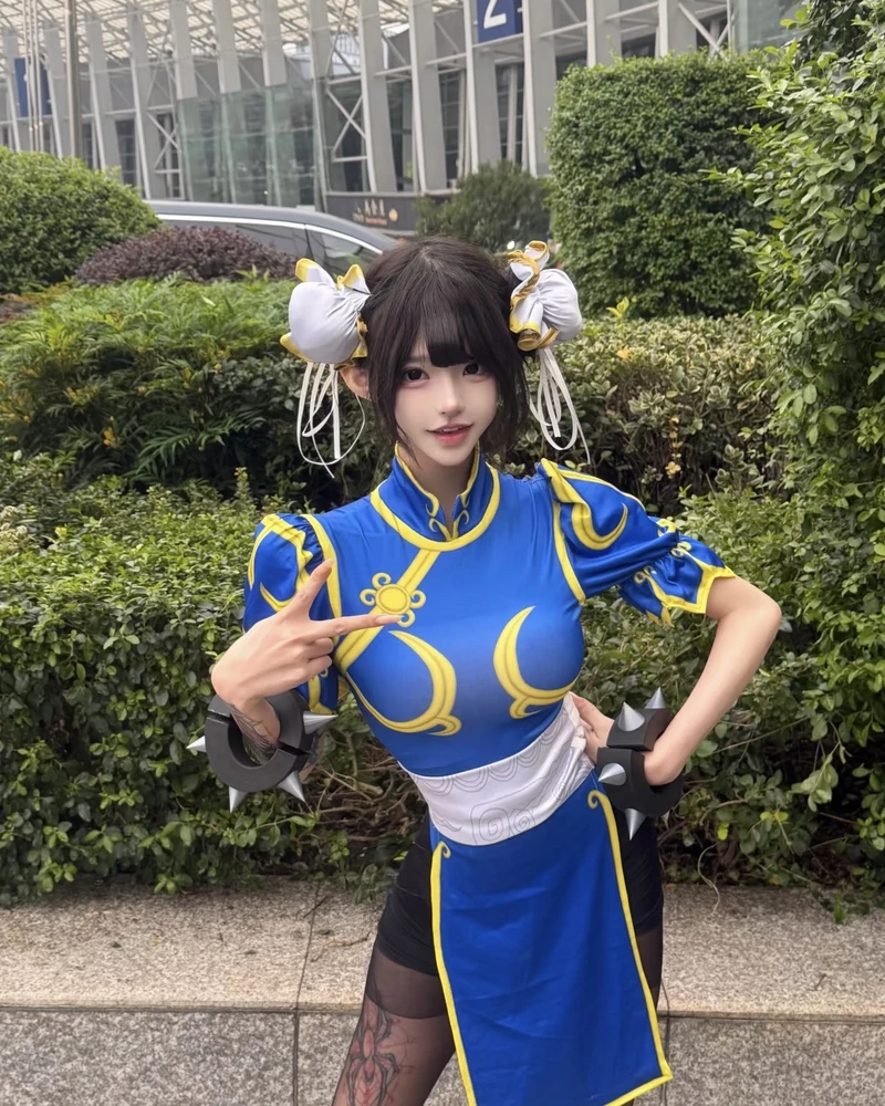 Chun Li cosplay với phong cách võ sĩ huyền thoại
