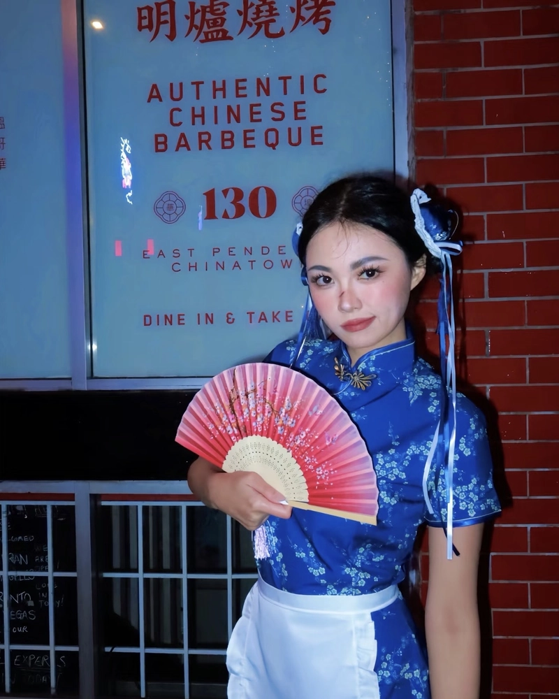Chun Li cosplay với trang phục ôm sát đầy cá tính
