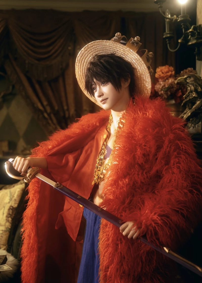 Cosplay Luffy biểu cảm vui nhộn đầy ấn tượng