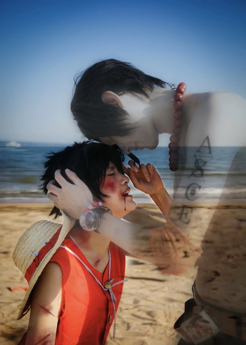 Cosplay Luffy tạo hình hải tặc nổi bật dễ nhận diện