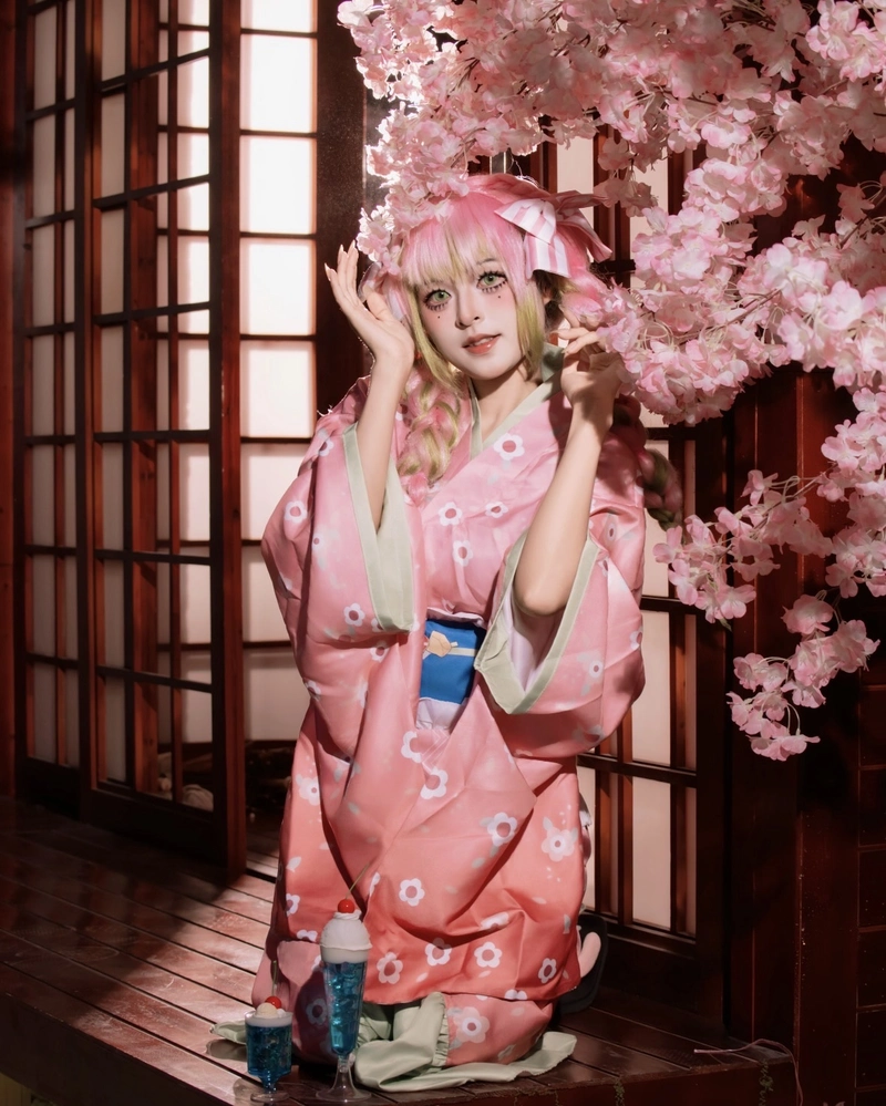 Cosplay Luyến Trụ xinh xắn tạo hình nổi bật dễ nhận diện