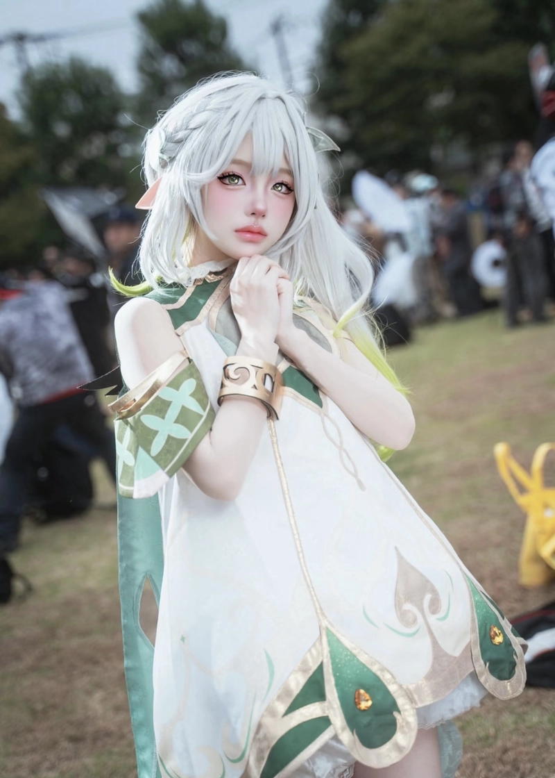 Cosplay Nahida nữ phong cách tự nhiên đầy trong sáng