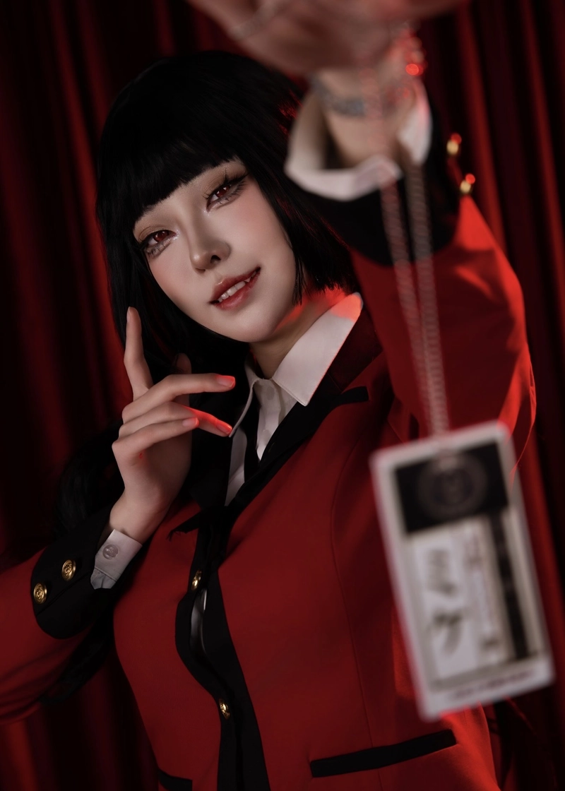 Cosplay Yumeko tạo hình nữ sinh cá tính mạnh