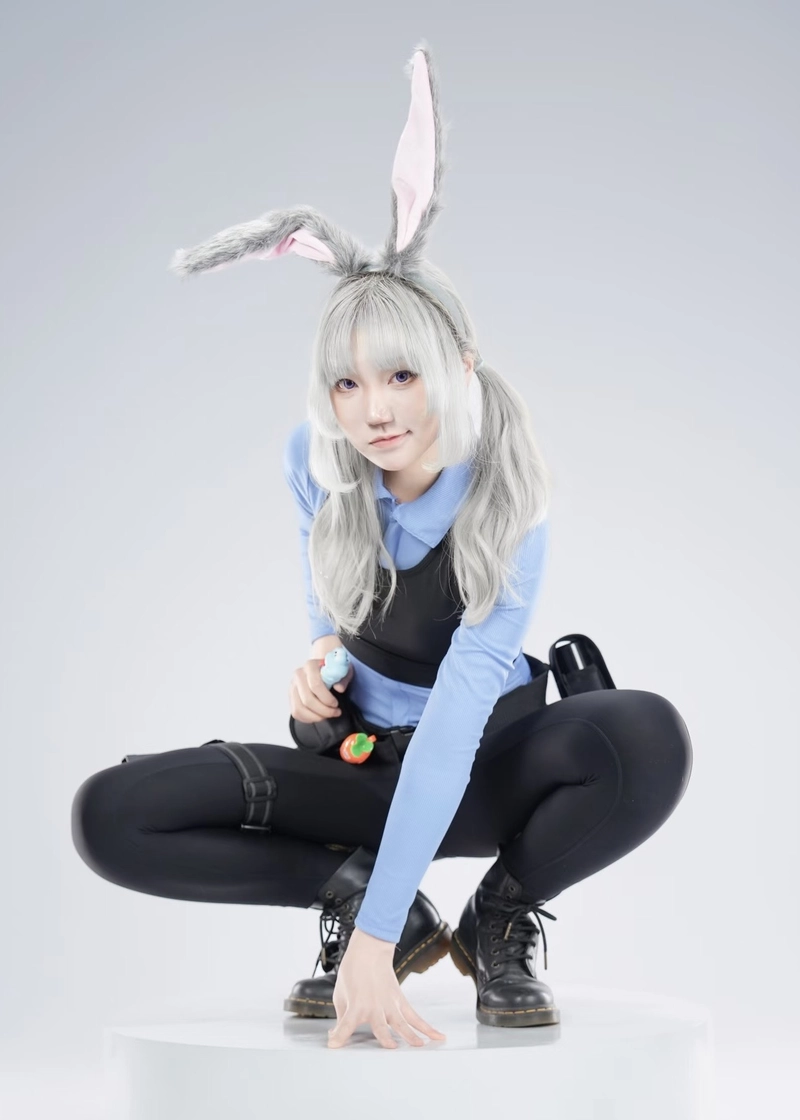 Cosplay thỏ gái xinh phong cách trẻ trung đầy sức sống