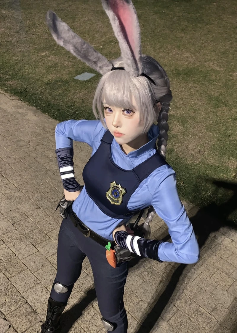 Cosplay thỏ gái xinh thần thái tự tin đầy cuốn hút