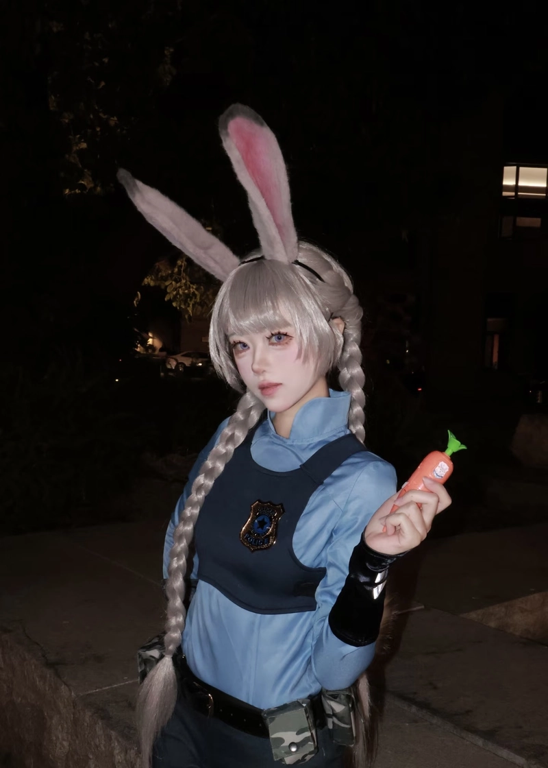 Gái xinh cosplay thỏ nụ cười đáng yêu đầy sức sống
