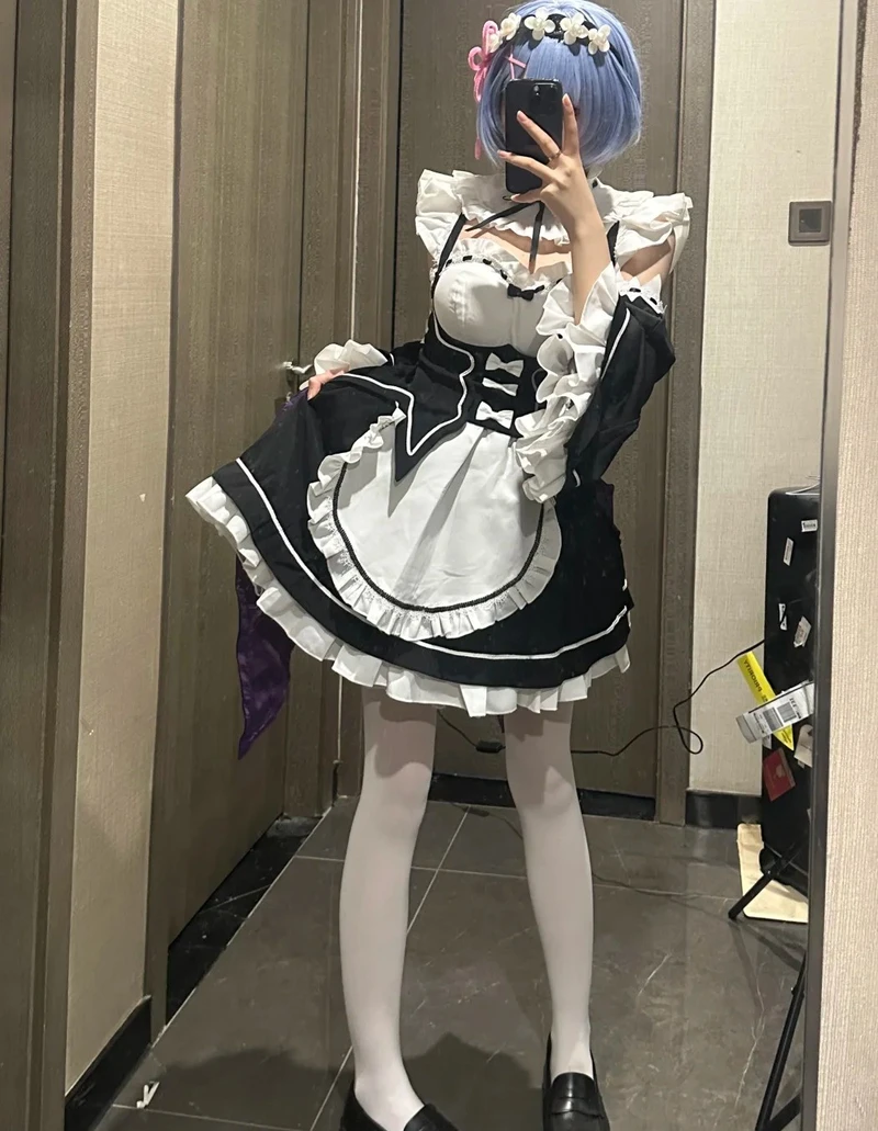 Góc chụp cosplay nổi bật cùng maid cosplay