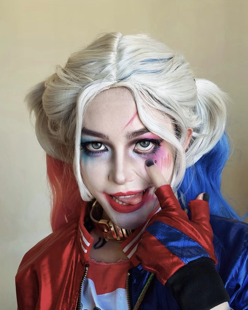 Harley Quinn cosplay phong cách nổi loạn đầy sức sống