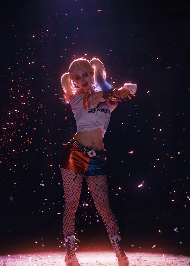 Hình Harley Quinn cosplay ánh nhìn điên loạn đầy hấp dẫn