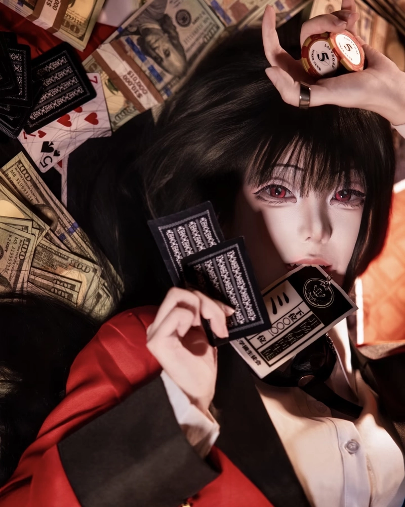 Hình Yumeko cosplay ánh nhìn ma mị đầy cảm xúc