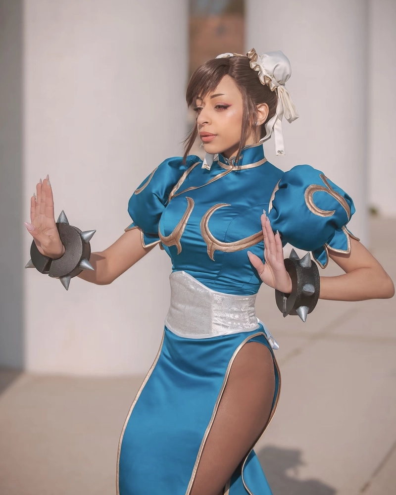 Hình cosplay Chun Li ánh nhìn lạnh lùng đầy bản lĩnh