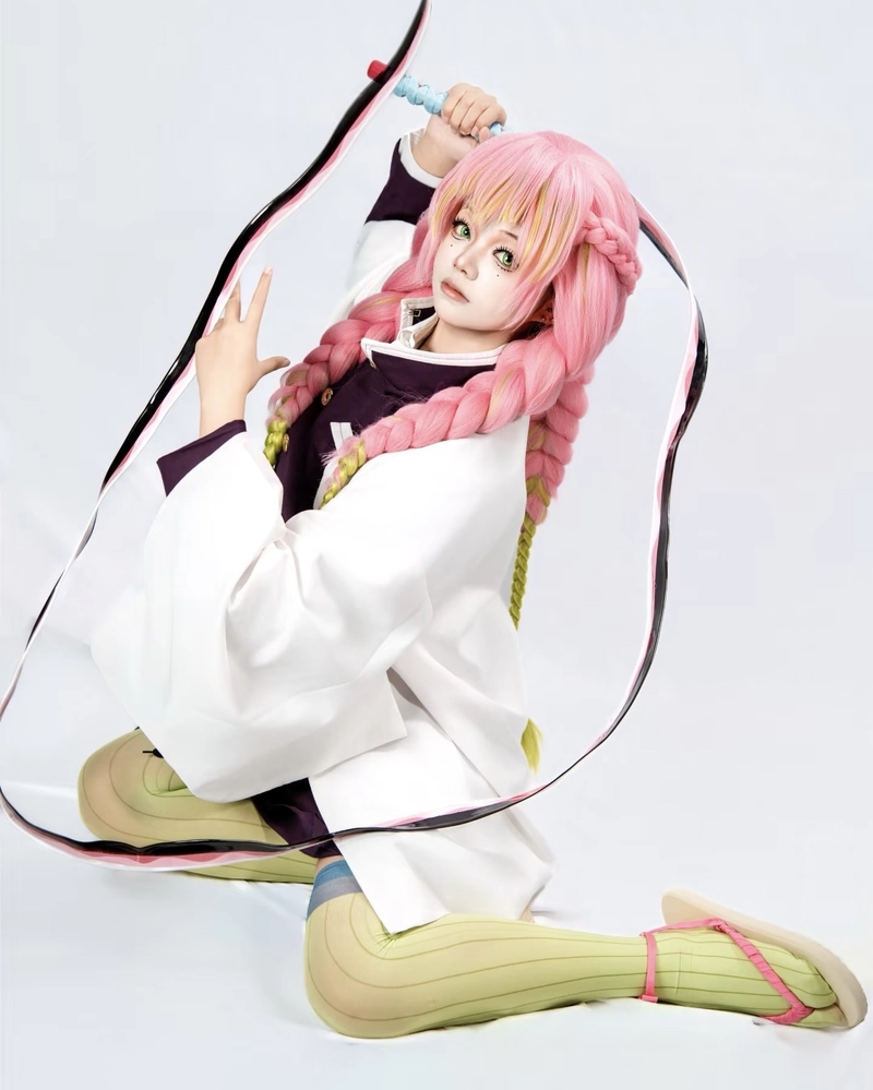 Hình cosplay Luyến Trụ vẻ đẹp trẻ trung phong cách đáng yêu